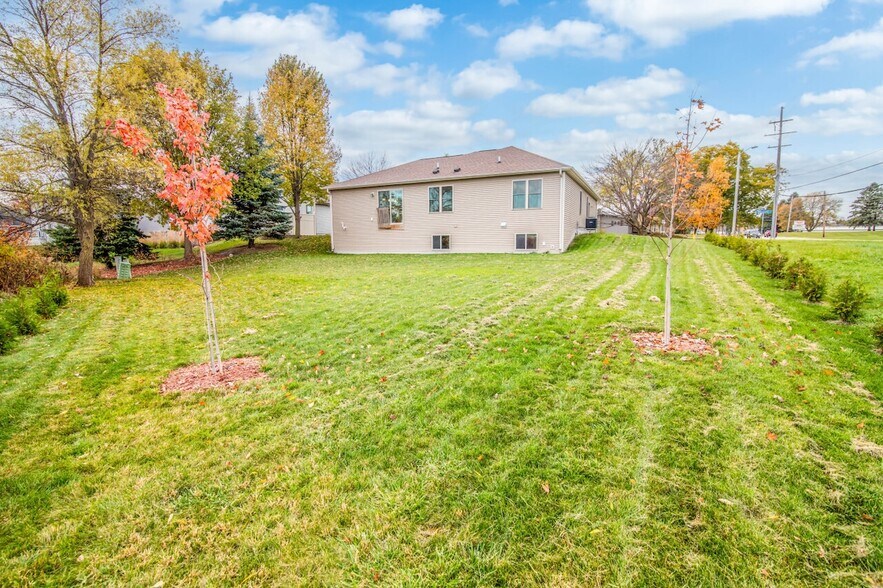 Building Photo - 501 Cobblestone Way