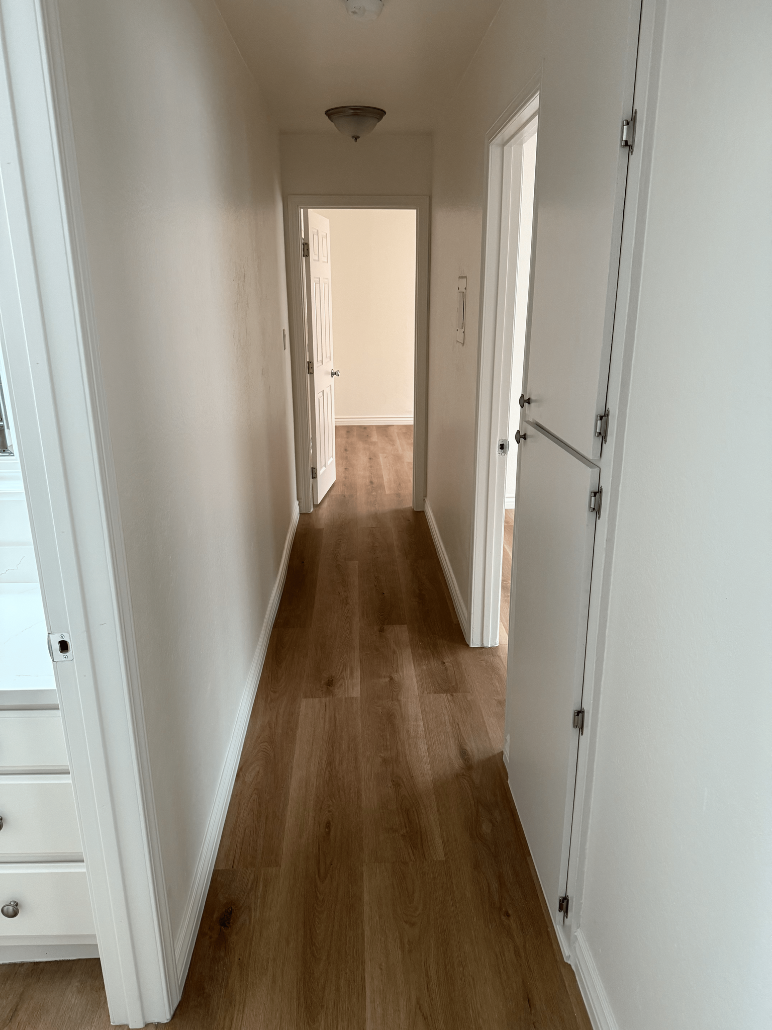 Hallway - 525 Jacmar Dr