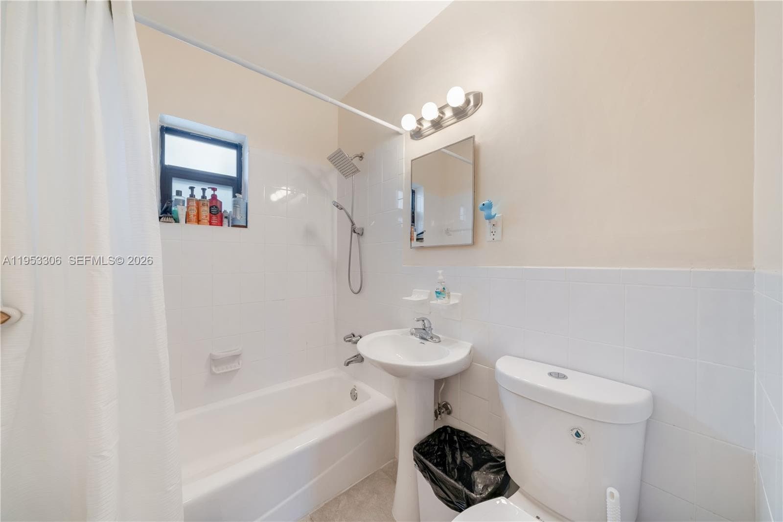 Building Photo - 2 NW 47th St