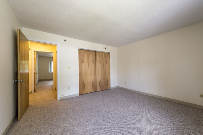 Interior Photo - Courtyard at North Beacon