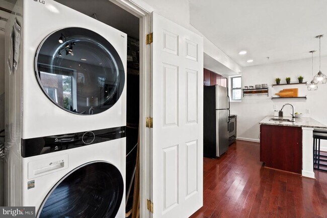 Building Photo - 5401 9th St NW