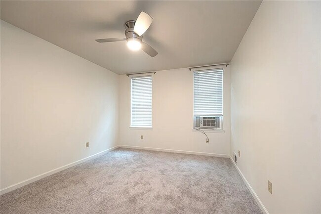 Building Photo - 114 Miltenberger St