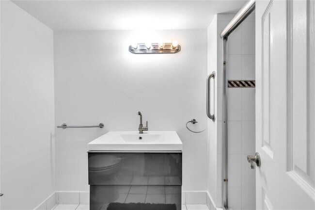 Building Photo - 2750 NE 183rd St