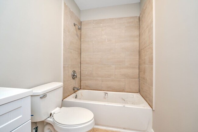 Building Photo - Renovated 4-Bed Home in Pleasant Grove!