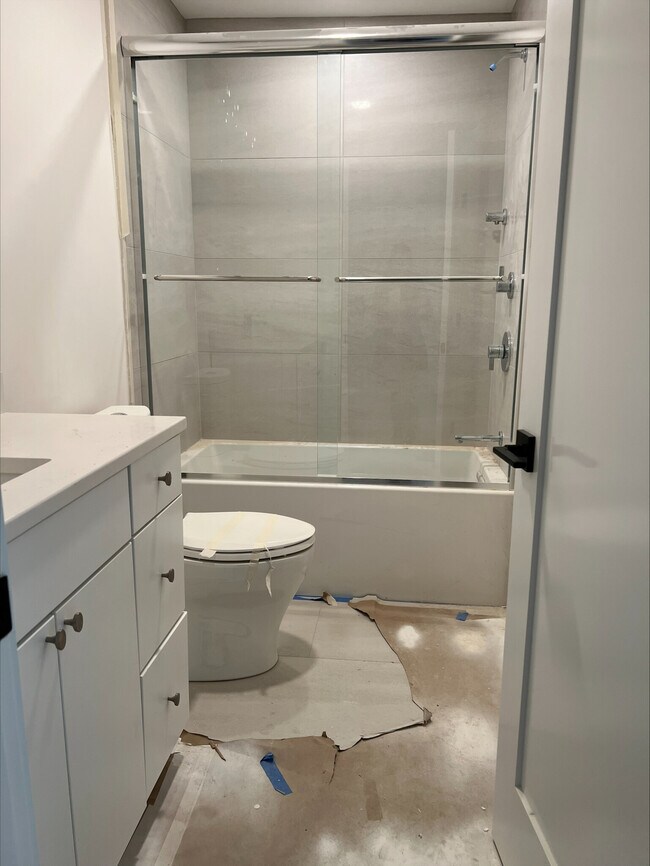 Building Photo - 282 Lamartine St