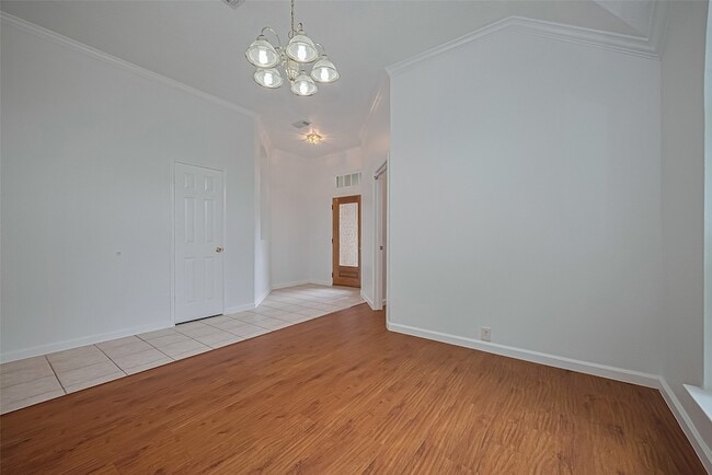 Building Photo - 11042 Sentry Ct