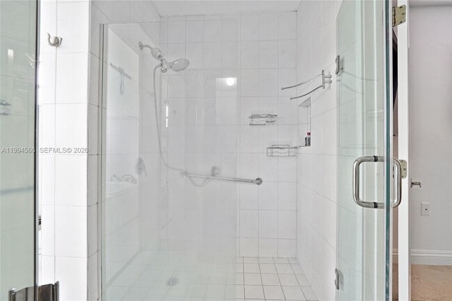 Building Photo - 2834 SW 33rd Ave