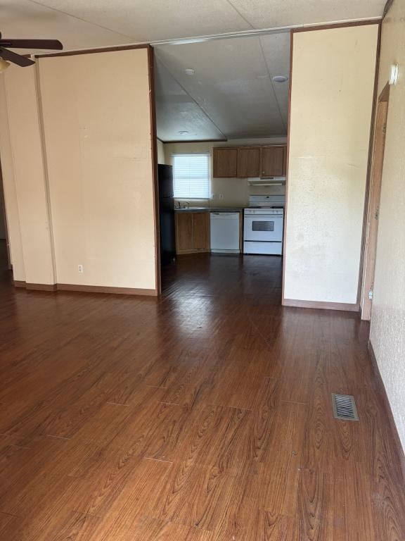 Building Photo - 17822 S Bryant Rd