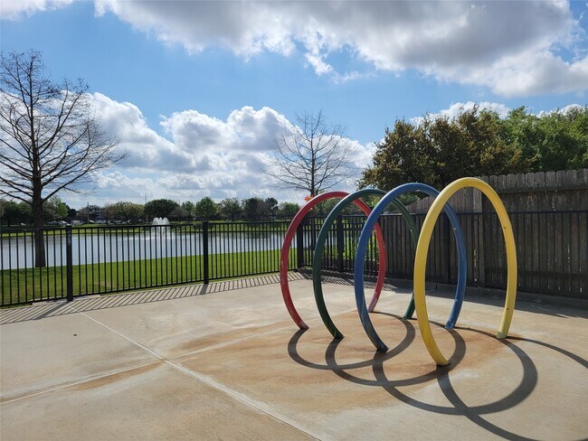 Building Photo - 19626 Hardwood Ridge Tr