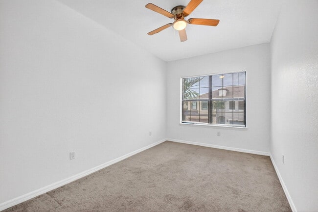 Building Photo - 2833 Troubadour St