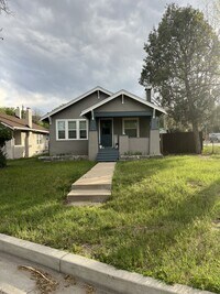 Building Photo - 801 Cheyenne Blvd