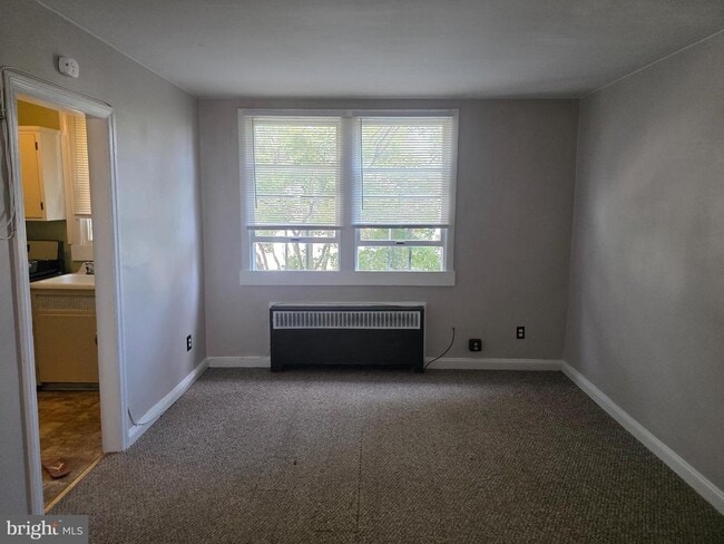 Primary Photo - 854 Windermere Ave