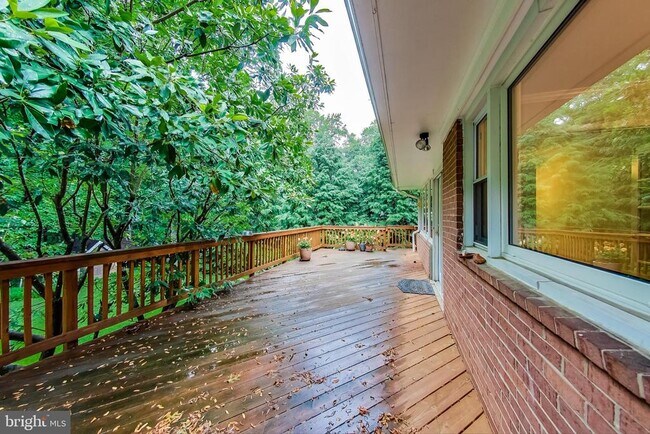 Building Photo - 14904 Claude Ln