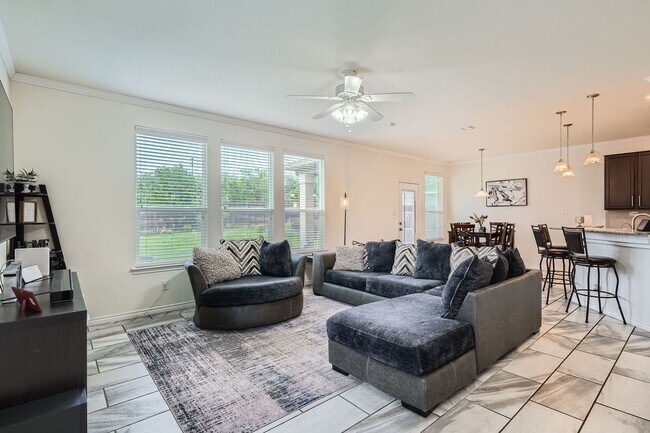 Building Photo - First time rental! **$500 OFF OF THE FIRST...