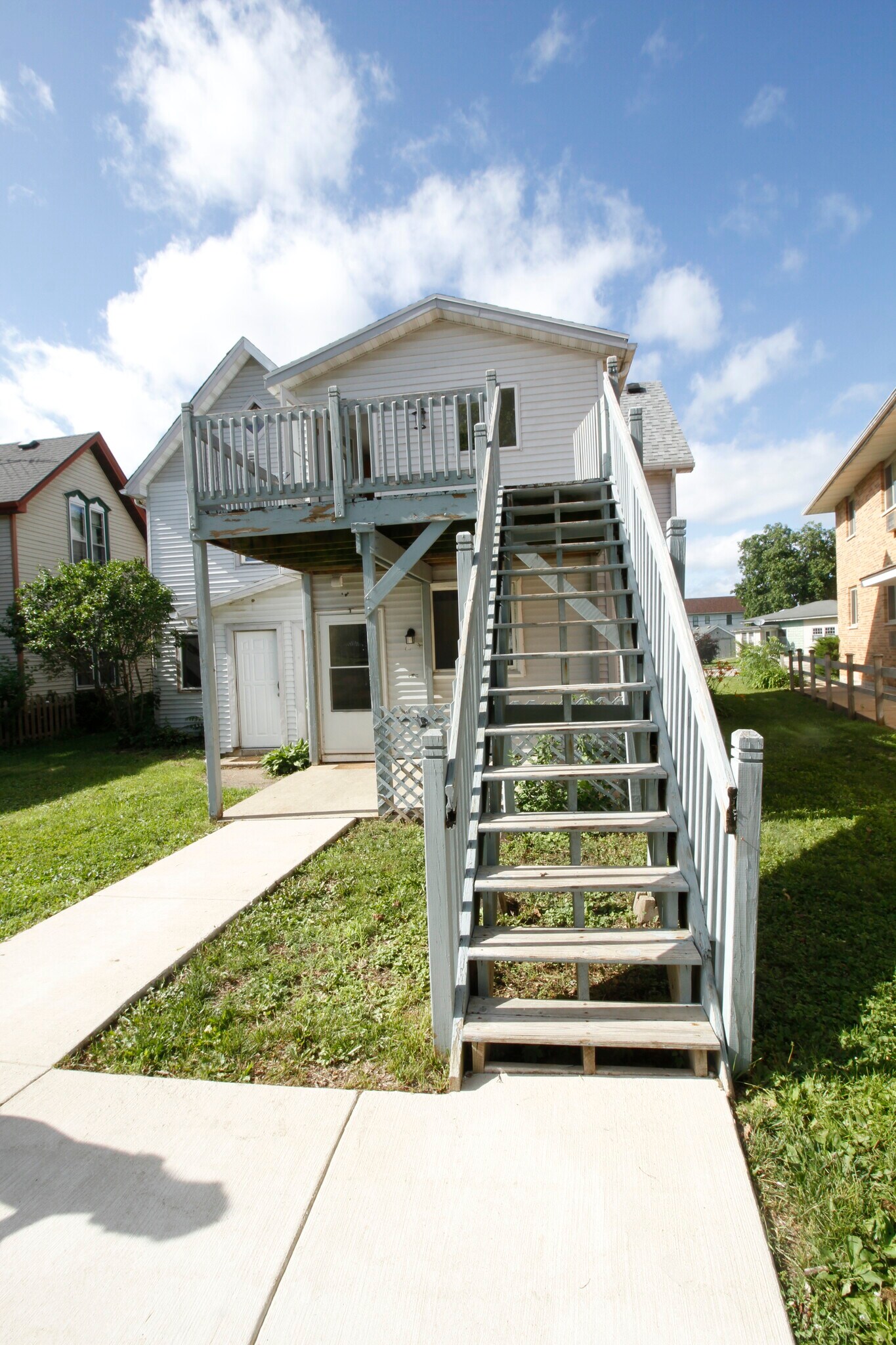 Stairs - 49 E Hudson St