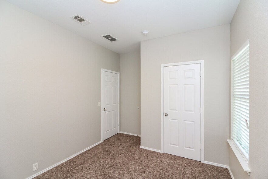 Building Photo - 8433 Asheville Ln