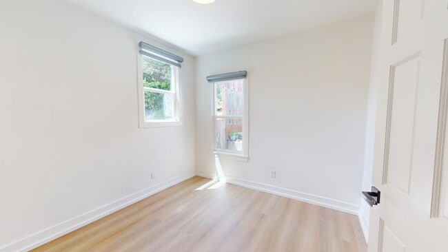 Building Photo - Elegant & Updated 2BR / 1BA Apartment with Beautiful City Views — Corona Heights