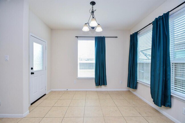 Building Photo - 11819 De Palma Ln