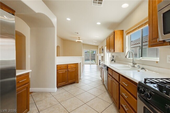 Building Photo - 6704 Arctic Breeze St