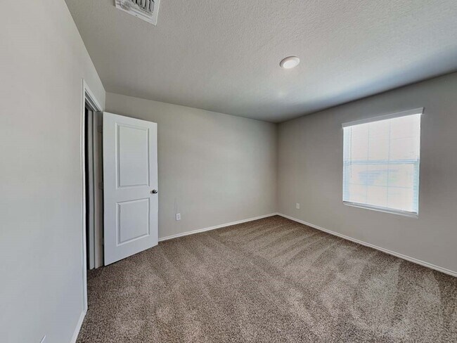 Building Photo - 5730 Verracio Ct