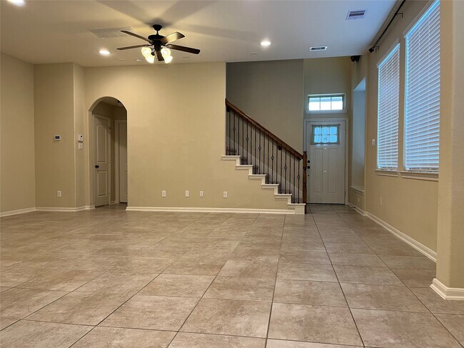 Building Photo - 12250 La Strada St