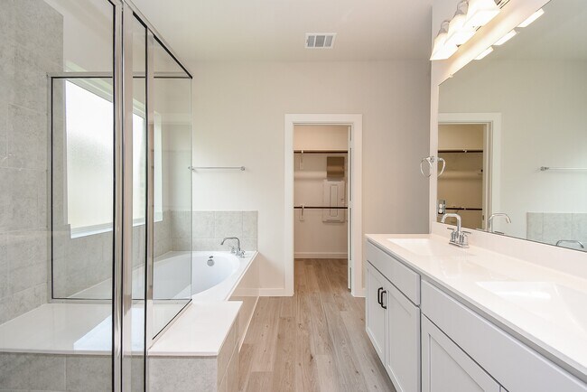 Building Photo - 3024 Myrtle Sunset Dr