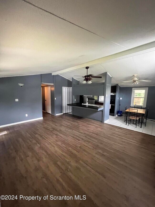 Building Photo - 7 Bruno Dr