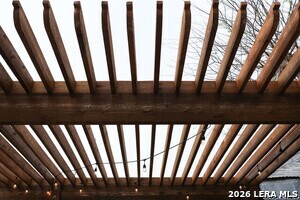 Building Photo - 325 Montana St