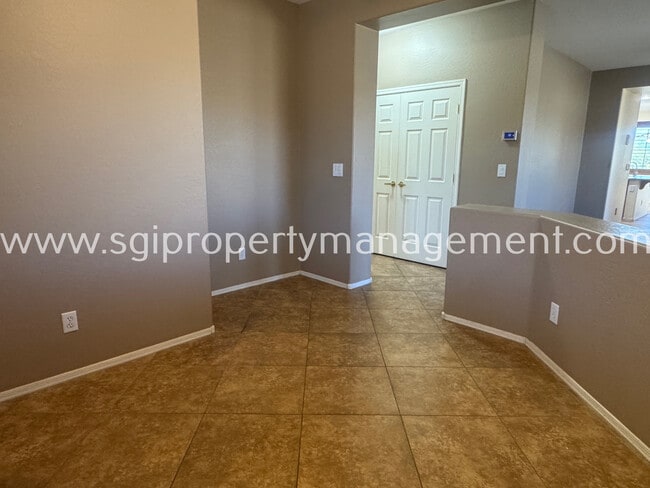 Building Photo - 39826 N Mill Creek Ct