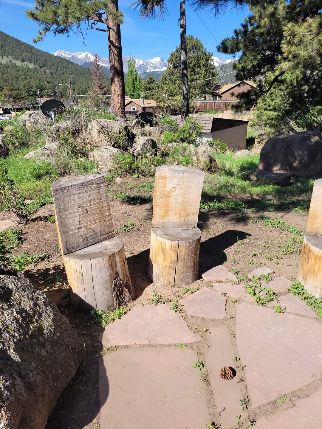 Building Photo - 755 Elm Rd