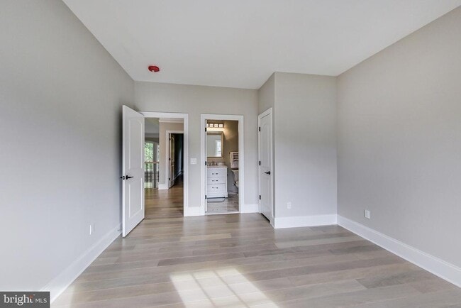 Building Photo - 3104 Sleepy Hollow Rd