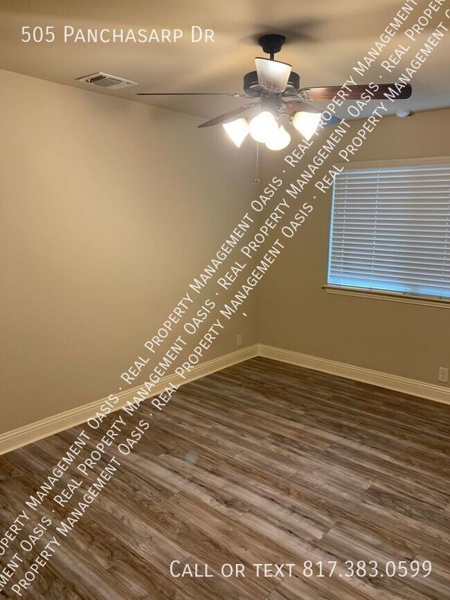 Building Photo - 505 Panchasarp Dr