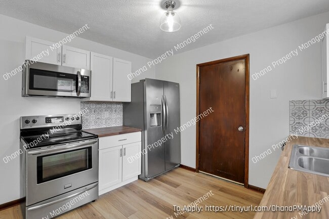 Building Photo - 2126 Sari Lynn Ct