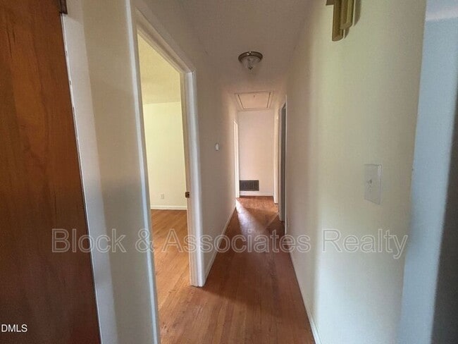 Building Photo - 3609 Melrose Dr