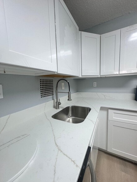 Building Photo - 3701 S George Mason Dr