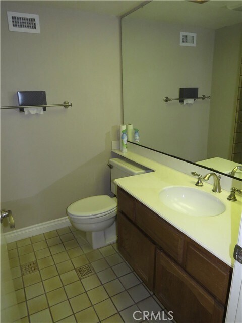 Building Photo - 27165 Pinario