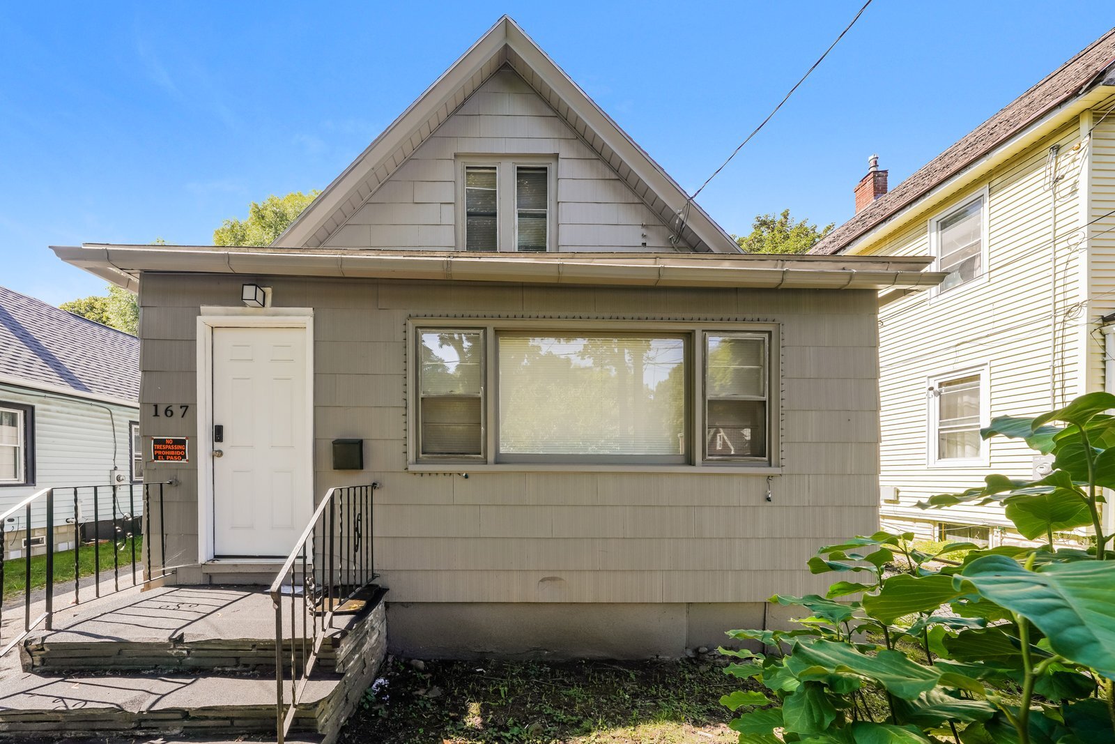 Building Photo - 167 5th St