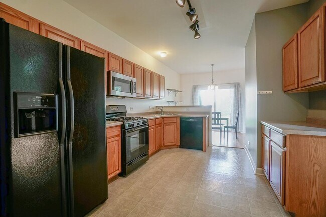 Building Photo - 553 Telluride Dr