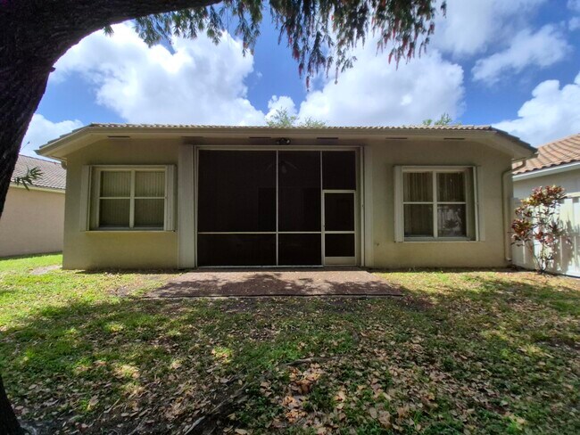 Building Photo - 12654 Via Ravenna