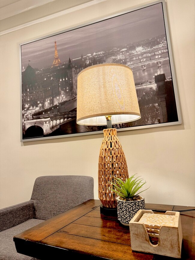 Building Photo - 1532 Kimberly Rd