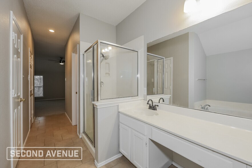 Building Photo - 7610 Dartmouth Dr