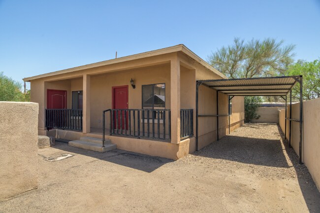 Building Photo - 1312 E 8th St