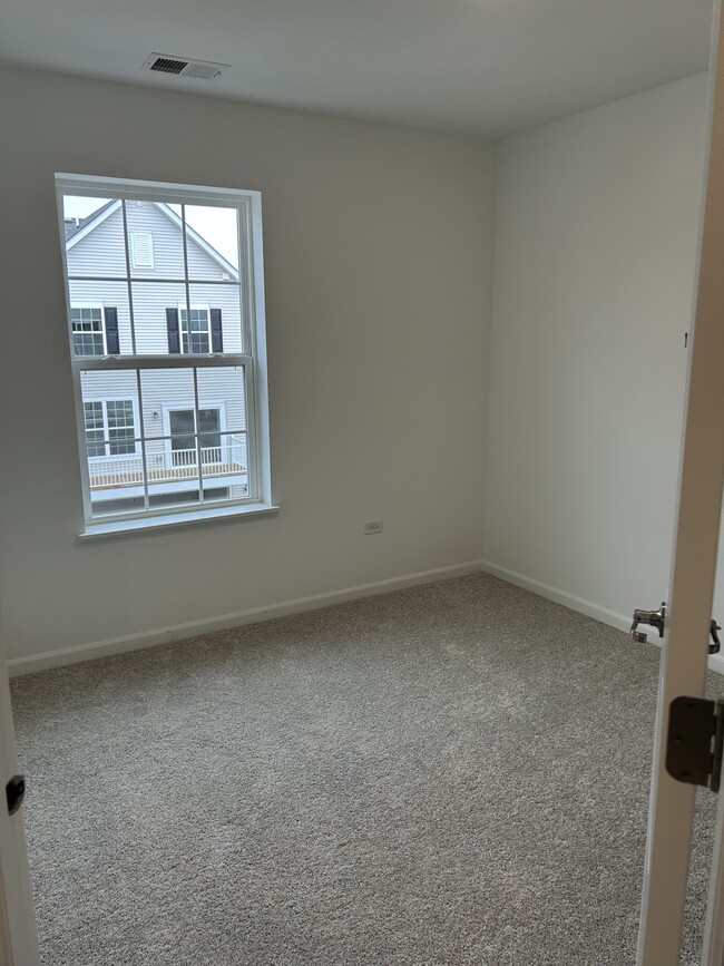 Bedroom 3 - 608 Neubauer Cir