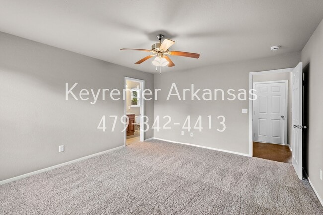 Building Photo - Gorgeous 4 bedroom home!
