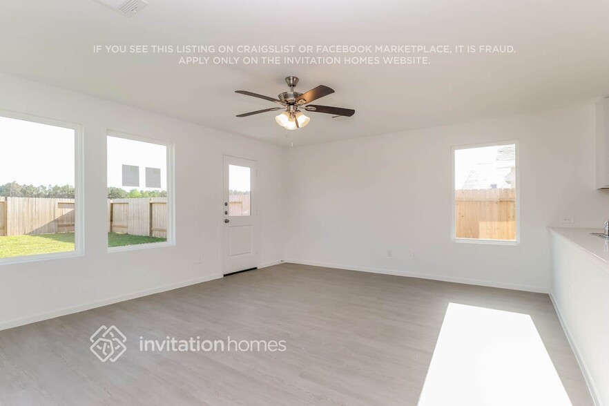 Building Photo - 16465 Blossom Grv Dr