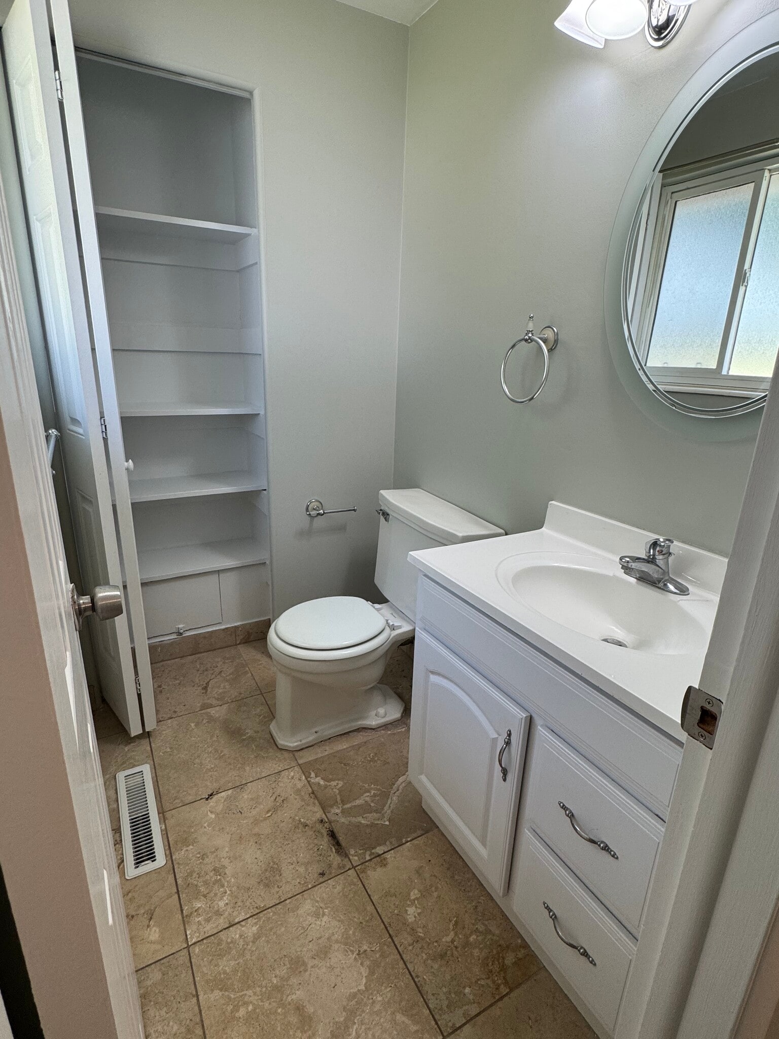 Building Photo - 3069 S 300 W