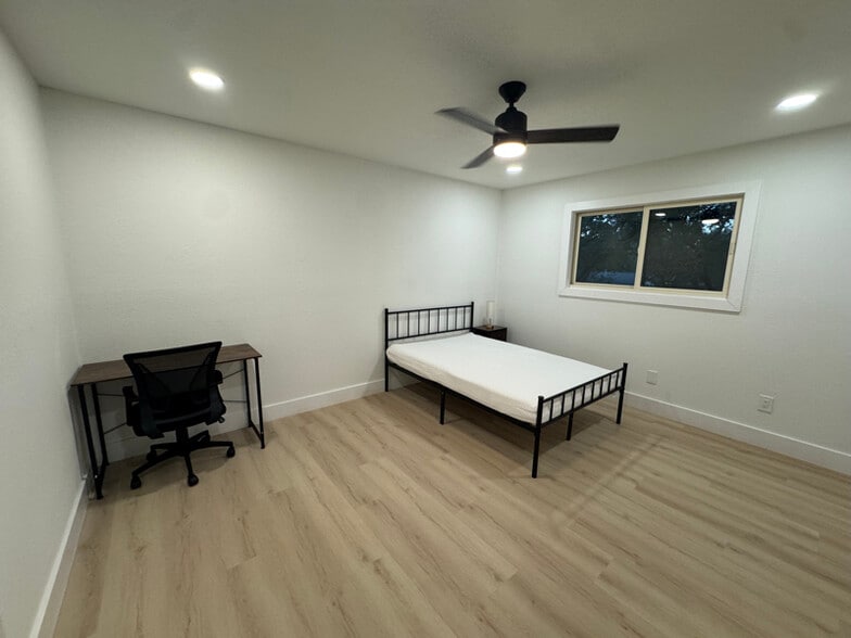 Building Photo - 4209 Everest Ln