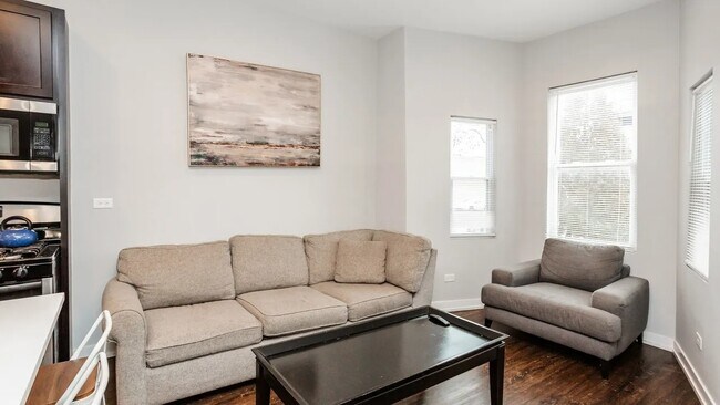 Building Photo - 1922 N Rockwell St