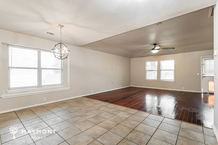 Building Photo - 15811 Borwick Ln