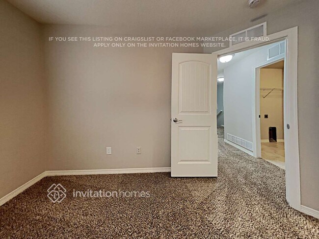 Building Photo - 10864 Nolin Dr